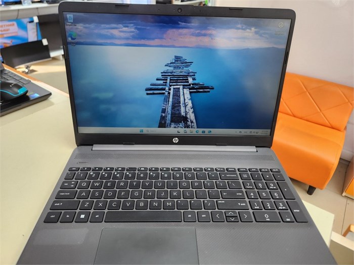 Ноутбук HP 15s-eq1068ur. Производитель CPU: AMD, Линейка CPU: Athlon, CPU: Silver 3050U, RAM: 4Gb, SSD: 256Gb, GPU: AMD Radeon, Диагональ: 15.6", Разрешение: 1920*1080, Тип экрана: IPS, OS: Win 11, Цвет: Черный, BackLight: -, Состояние: C1 TN-НОУТ-0002