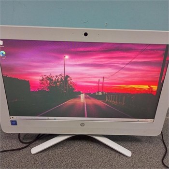 Моноблок HP 20-c028ur. Конфигурация: A8-7410APU/4GB/500GB/Radeon R5/HD+/Win11/B1 20-с028ur