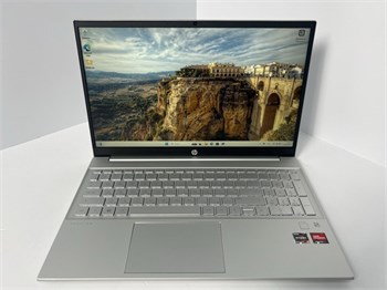 Ноутбук HP Pavilion 15 (eh1042ur) 15.6"/AMD Ryzen 5 5500U/RAM 16 GB/SSD 1024 GB/AMD Radeon Graphics/1920x1080/IPS/Windows 11/Подсветка кл-ры: LED/Серебристый Состояние: Уценка/Небольшой след. на матрице от клавиатуры/не ориг. Коробка eh1042ur- Уценка/Небольшой след. на матрице от клавиатуры/не ориг. Коробка