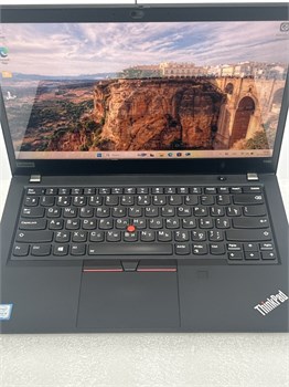 Ноутбук Lenovo T490 (20N2000BRT) 14"/Intel Core i5 8265U/RAM 8 GB/SSD 256 GB/Intel UHD Graphics 620/2560x1440/IPS/Windows 10/Подсветка кл-ры:LED/черный. Состояние: Уценка/большой след. на матрице от клавиатуры 20N2000BRT- Уценка/большой след. на матрице от клавиатуры